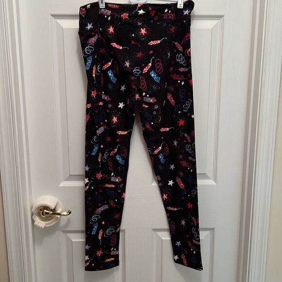 Ladies LulaRoe Tall & Curvy firework leggings. - Picture 2 of 6